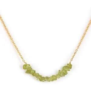 NWT Green Peridot Crystal Natural Stone Necklace w Gold Tone Chain! Gemstones!